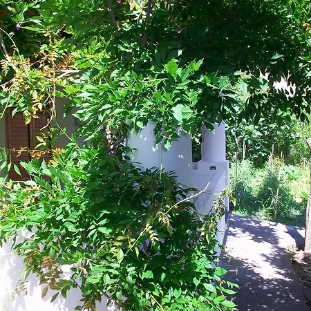 Casa Michela Canneto Apartment *